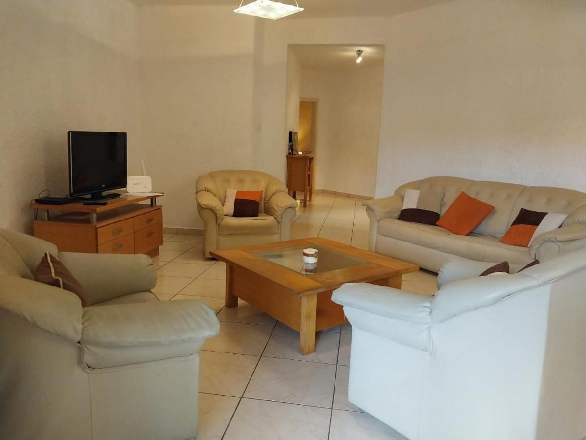Flic En Flac, Les Orchidees, 3 Bedroom Ground Floor Apartment, Exterior foto