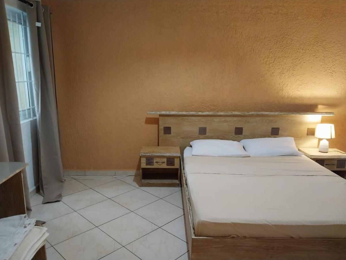 Flic En Flac, Les Orchidees, 3 Bedroom Ground Floor Apartment, Exterior foto